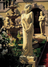 Скульптура. Spring statue