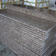 Подоконник из гранита 1500*320*20. Цвет коричневый
