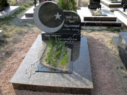Памятник на могилу из гранита. Комбинированный