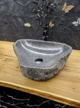 РАКОВИНЫ ИЗ РЕЧНОГО КАМНЯ