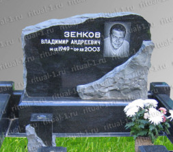 Памятник на могилу из гранита