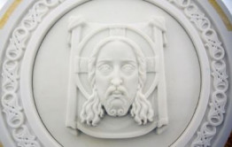 Резьба по камню