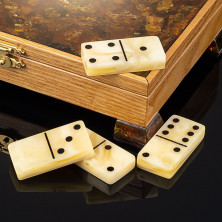 Домино из янтаря, настольный игральный набор с янтарными костяшками